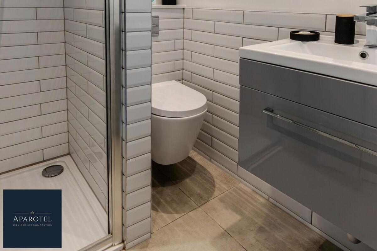 Aparotel Serviced Apartments - Stonehenge, Amesbury Town Centre Pokój zdjęcie