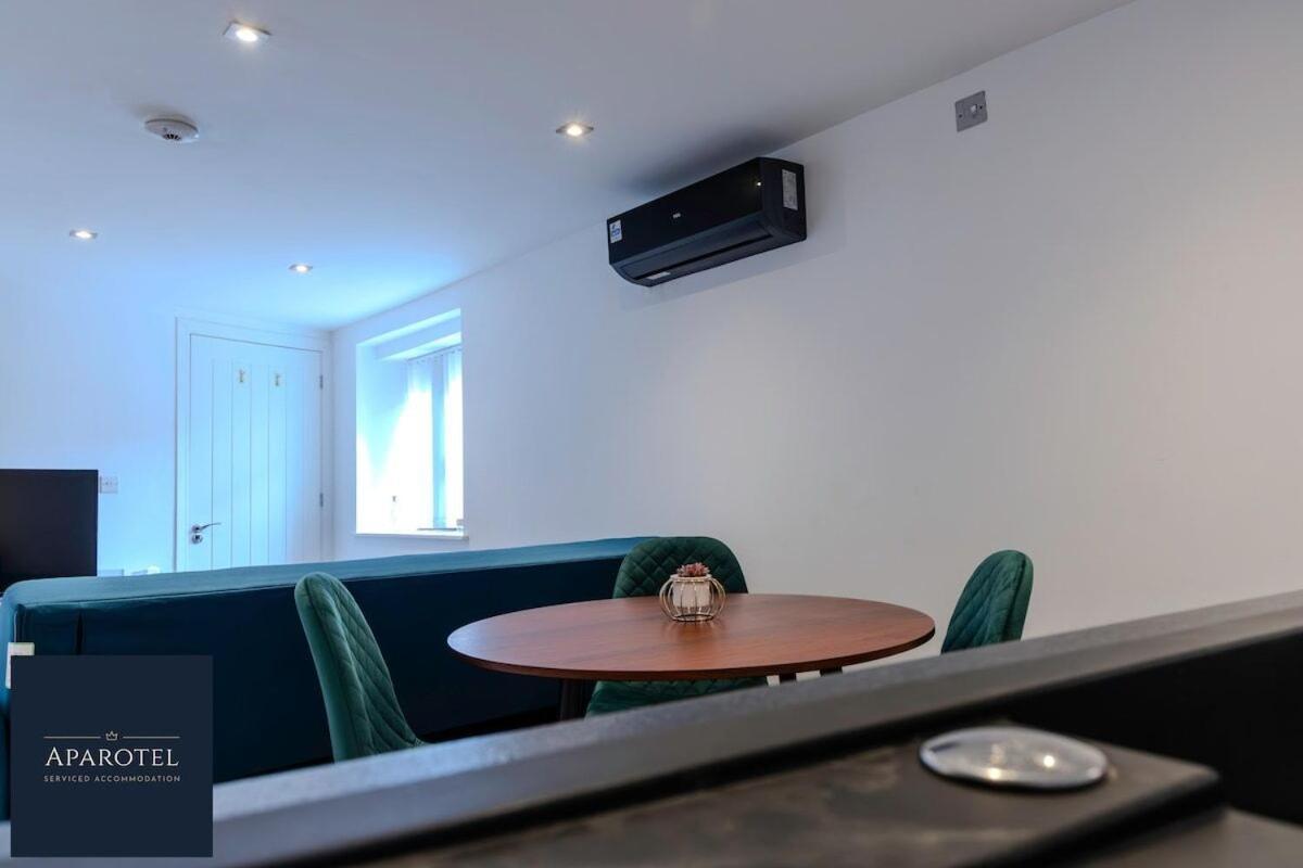 Aparotel Serviced Apartments - Stonehenge, Amesbury Town Centre Pokój zdjęcie