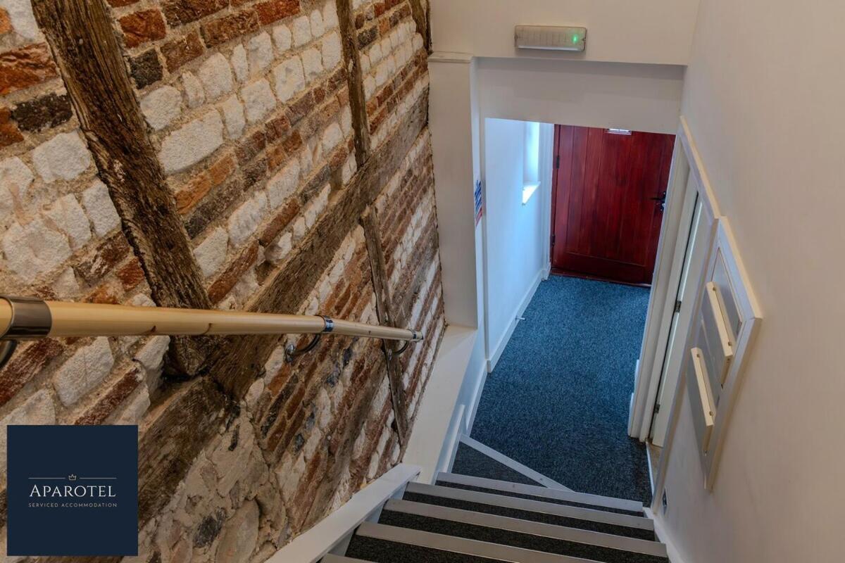 Aparotel Serviced Apartments - Stonehenge, Amesbury Town Centre Pokój zdjęcie